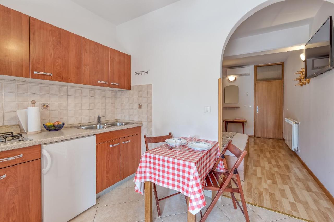 Apartment Complex Silva Rovinj Exterior foto